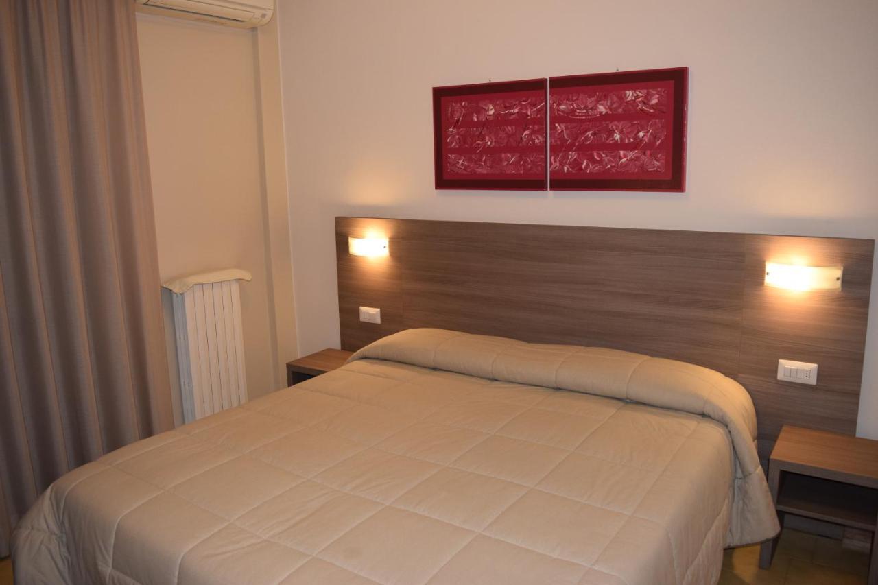 Hotel Pilotto Peschiera del Garda Extérieur photo